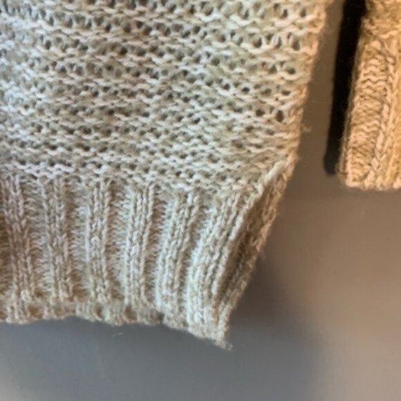 Essentials by Full Tilt Marled Step Hem Sweater - Picture 6 of 8